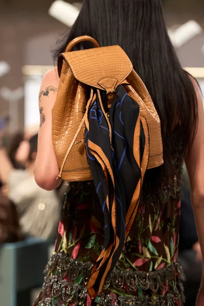 Look 54